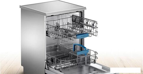 Отдельностоящая посудомоечная машина Bosch Serie 4 SMS43D08ME