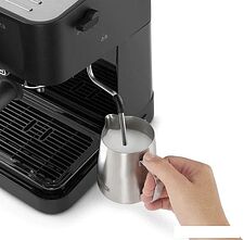Рожковая помповая кофеварка DeLonghi Stilosa EC235.BK