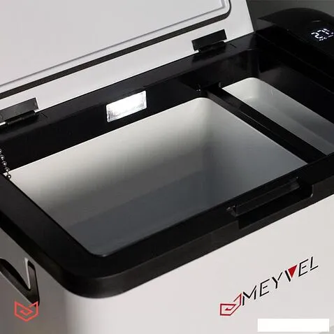 Компрессорный автохолодильник Meyvel AF-G18