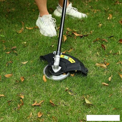 Триммер Deko DKTR40 (с 2-мя АКБ)