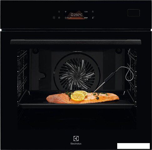 Электрический духовой шкаф Electrolux SteamBoost 800 EOB8S39WZ