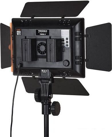 Лампа Yongnuo YN-600 L II LED 3200-5500K