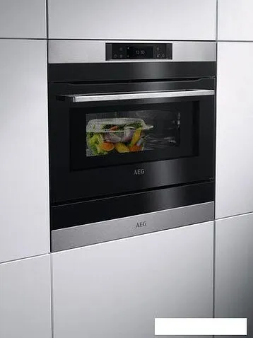 Микроволновая печь AEG KMK721880M