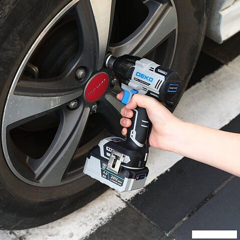 Гайковерт Deko DKIS 063-4451 (без АКБ)