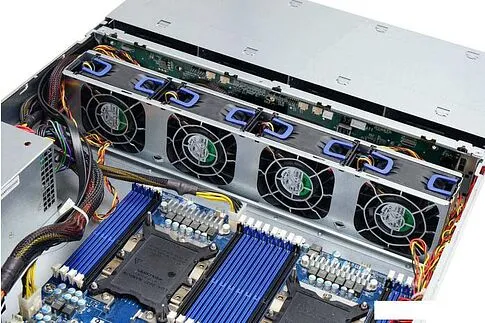 Сетевой накопитель In Win IW-RS212-07 800W