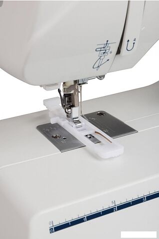 Электромеханическая швейная машина Jaguar FS 8400