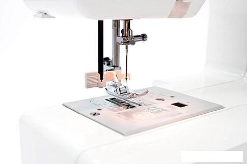 Швейная машина Janome EL-120
