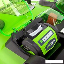 Колёсная газонокосилка Greenworks G40LM49DBK4 (с 1-м АКБ 4 Ah) Колёсная газонокосилка Greenworks G40LM49DBK4 (с 1-м АКБ 4 Ah)