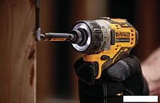 Винтоверт DeWalt DCF601D2-QW (с 2-мя АКБ, кейс)