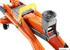 Подкатной домкрат Airline AJ-2F-330K 2т