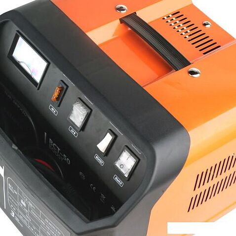 Зарядное устройство Patriot BCT-50 Boost