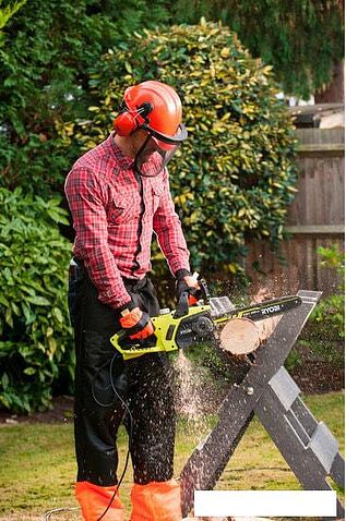 Электрическая пила Ryobi RCS1935B