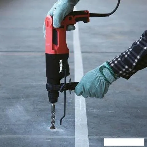 Перфоратор Makita MT M8701