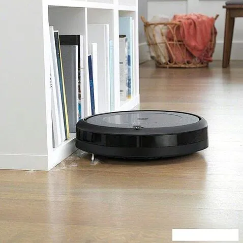 Робот-пылесос iRobot Roomba i3