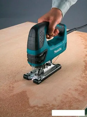 Электролобзик Makita 4350 FCT