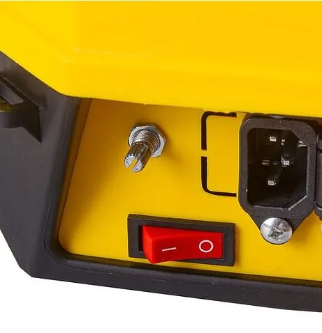 Аккумуляторный опрыскиватель Huter SP-8AC 70/13/53