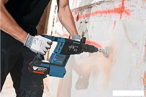 Перфоратор Bosch GBH 18V-26 F Professional 0611910003 (с 2-мя АКБ, кейс)