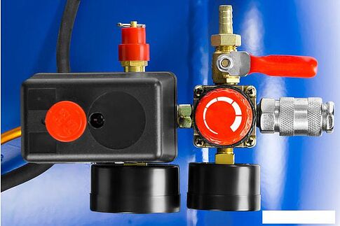 Компрессор Зубр ЗКПМ-440-100-Р-2.2