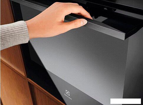 Электрический духовой шкаф Electrolux KOFBH39H