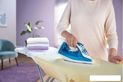 Утюг Philips GC1744/20