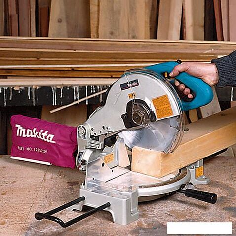 Торцовочная пила Makita LS1040N