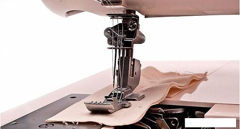 Коверлок Merrylock 5000