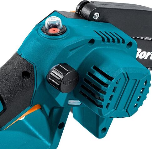 Аккумуляторная пила Bort BKS-216-Li 93418279 (с 2-мя АКБ, кейс)