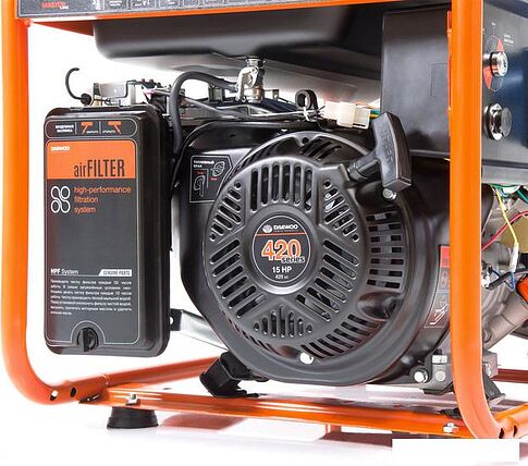 Бензиновый генератор Daewoo Power GDA 7500DPE-3