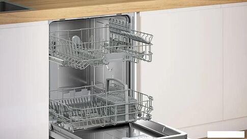 Встраиваемая посудомоечная машина Bosch Serie 2 SMV26AX00Q