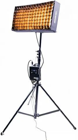 Лампа Aputure Amaran F21c V-mount