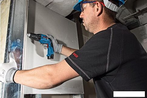 Шуруповерт Bosch GTB 12V-11 Professional (без аккумулятора)