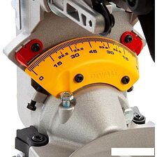 Торцовочная пила DeWalt DWS727-QS