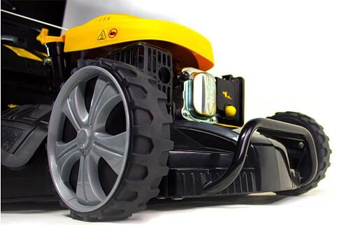 Колёсная газонокосилка Champion LM5345