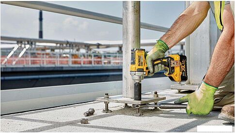 Гайковерт DeWalt DCF896B (без АКБ)