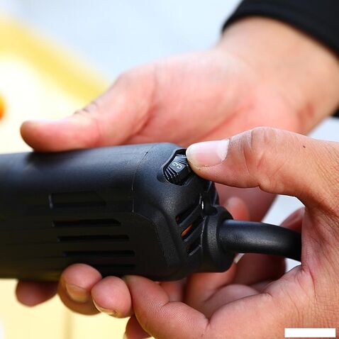 Полировальная машина Deko P-950W 084-1097