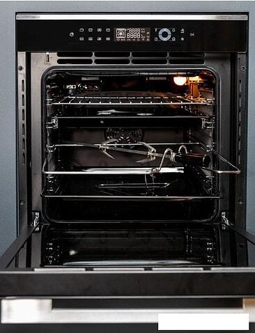 Духовой шкаф Graude Premium BM 60.3 E