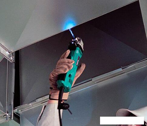 Угловая дрель Makita DA3010F