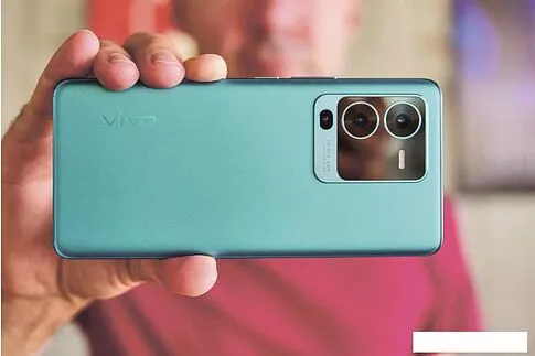Смартфон Vivo V25 Pro 12GB/256GB (лазурный берег)