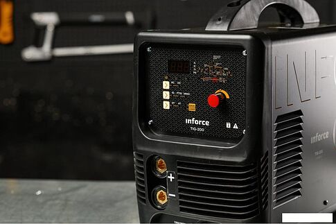 Сварочный инвертор Inforce TIG-200