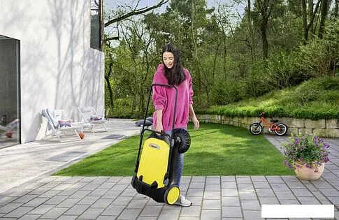 Подметальная машина Karcher Handkehrmaschine S4 1.766-320.0