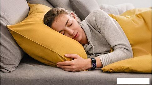 Фитнес-браслет Huawei Band 6 международная версия (графитовый черный)