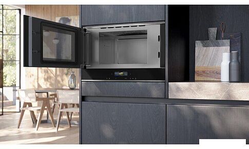 Микроволновая печь Siemens iQ700 BF722L1B1