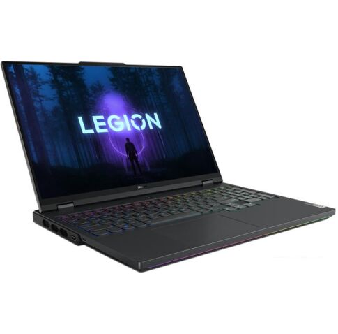 Игровой ноутбук Lenovo Legion Pro 7 16IRX8H 82WQ008XRM