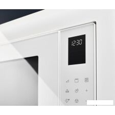 Микроволновая печь Electrolux LMS4253TMW