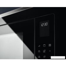 Микроволновая печь Electrolux LMS4253TMX