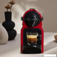 Капсульная кофеварка Nespresso Inissia C40 (красный)