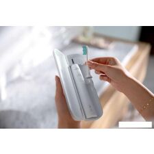 Электрическая зубная щетка Philips Sonicare 3100 series HX3671/13