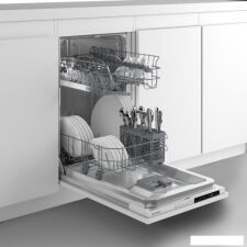 Встраиваемая посудомоечная машина Indesit RWM 8E55