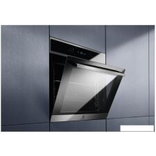 Электрический духовой шкаф Electrolux COE7P31X2