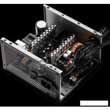 Блок питания ADATA XPG Pylon 750W 80+ PYLON750B-BKCEU